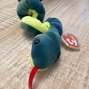 1997 HISSY Beanie Baby